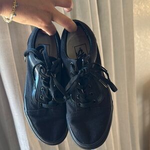 Vans Black Sneakers Classic Low-Profile Design